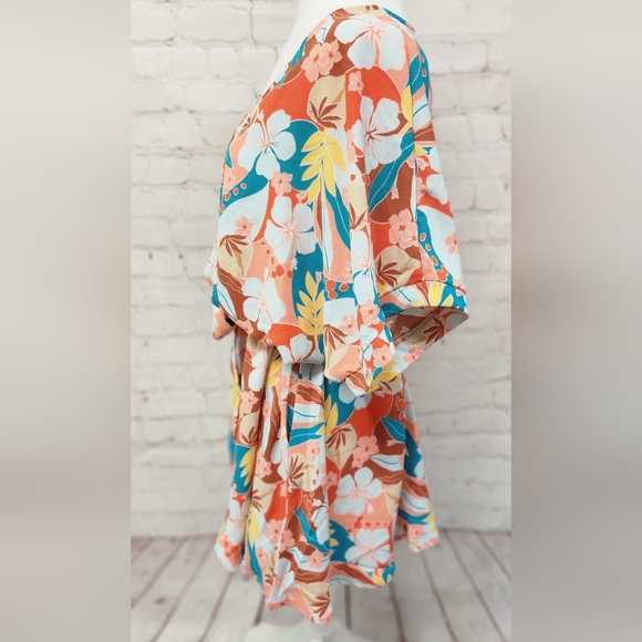 Tropical Trance Coral Tropical Floral Surplice Woven Romper - Picture 4 of 5